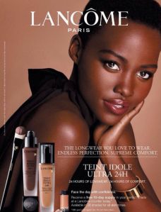 lupita-nyongo-lancome-ad-first-look-handbag