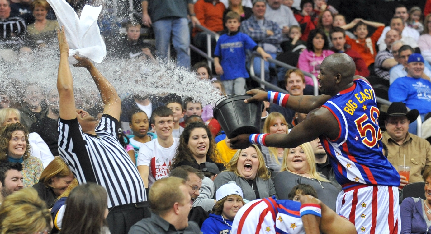Globetrotters water skit