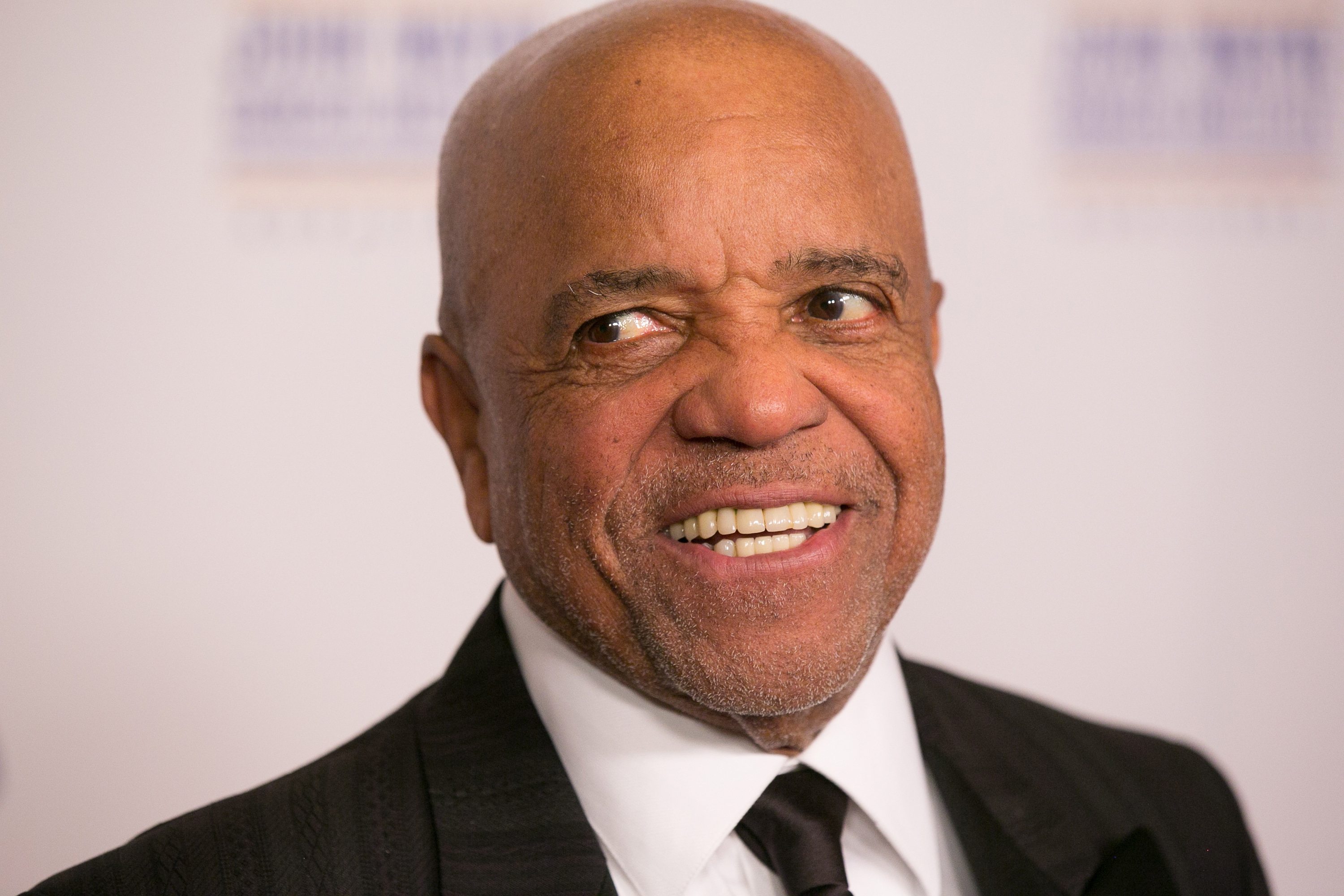 John Wayne Cancer Institute Auxiliary's 32nd Annual Odyssey Ball - Arrivals