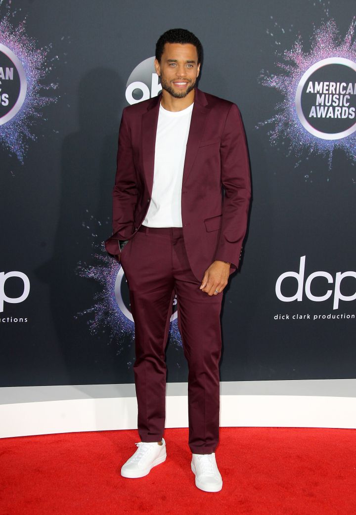 Red Carpet Rundown: Your Favorite Celebs at the 2019 American Music Awards