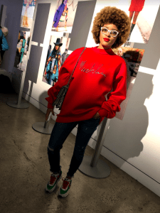 Larissa,@GirlInTheWhiteGlasses