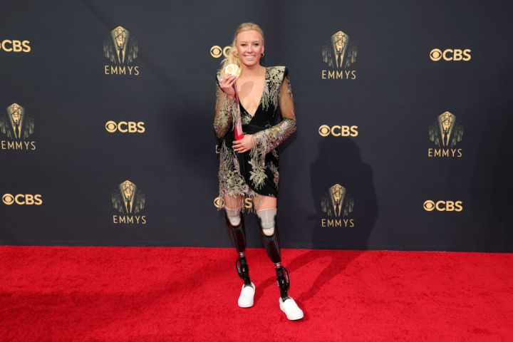 All the Lewks & Hot Mess from the 2021 Emmy Red Carpet: Jessica Long
