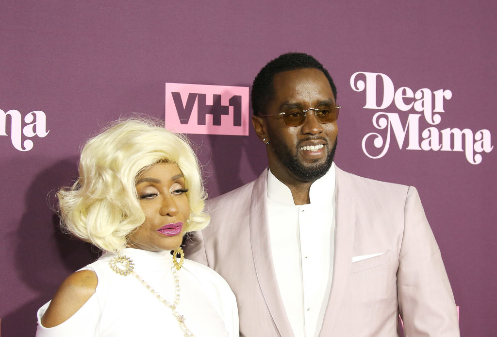 VH1's 3rd Annual "Dear Mama: A Love Letter To Moms" - Arrivals